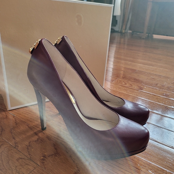 Michael Kors Burgundy Heels - Picture 10 of 10